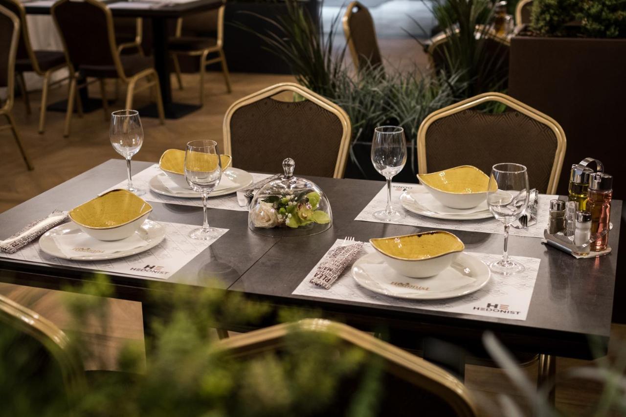 Hotel Grand Hedonist Pančevo Dış mekan fotoğraf