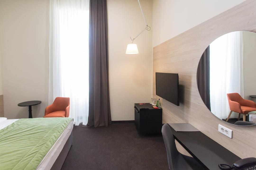 Hotel Grand Hedonist Pančevo Dış mekan fotoğraf