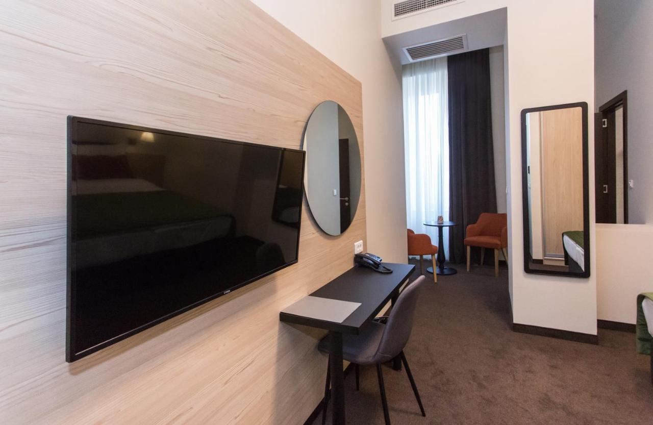 Hotel Grand Hedonist Pančevo Dış mekan fotoğraf