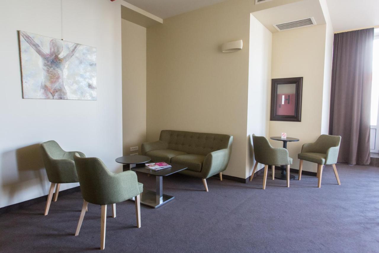 Hotel Grand Hedonist Pančevo Dış mekan fotoğraf